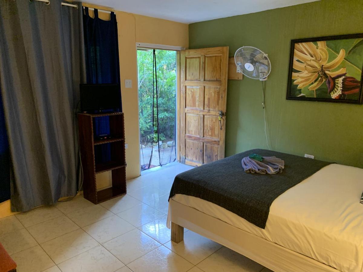 Can Jam Retreat Negril Bagian luar foto