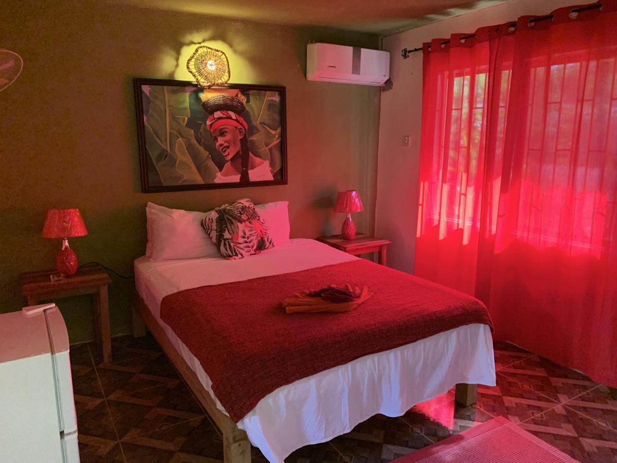 Can Jam Retreat Negril Bagian luar foto